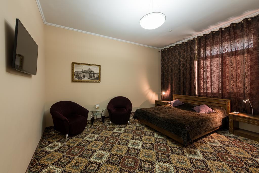Premium Hotel Chernivtsi Δωμάτιο φωτογραφία