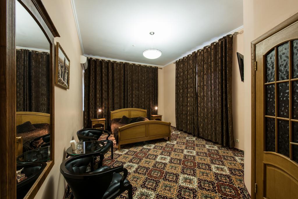 Premium Hotel Chernivtsi Δωμάτιο φωτογραφία