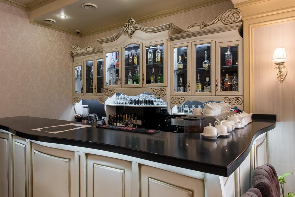 Premium Hotel Chernivtsi Εξωτερικό φωτογραφία