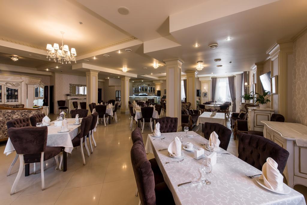 Premium Hotel Chernivtsi Εξωτερικό φωτογραφία