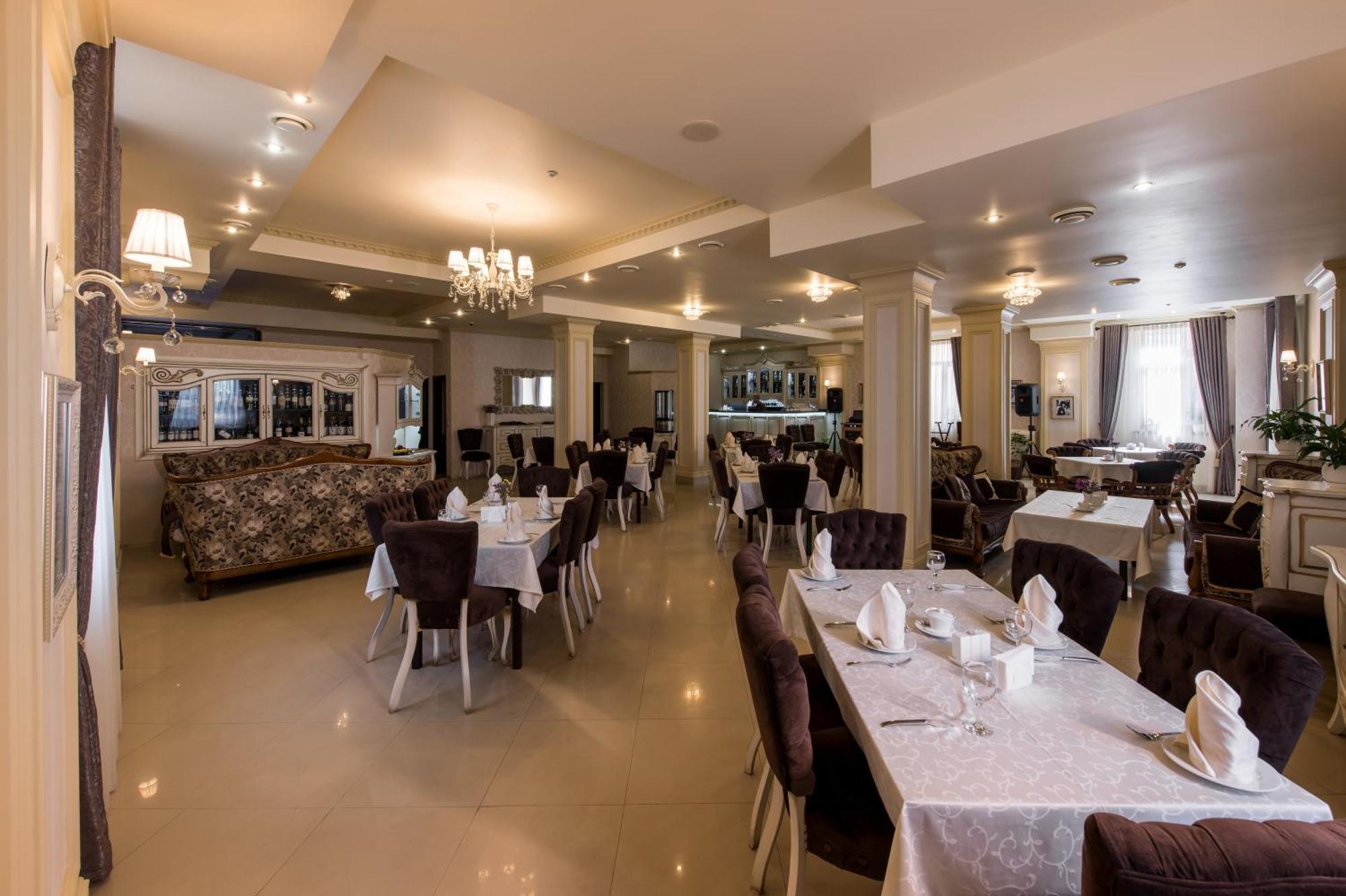 Premium Hotel Chernivtsi Εξωτερικό φωτογραφία