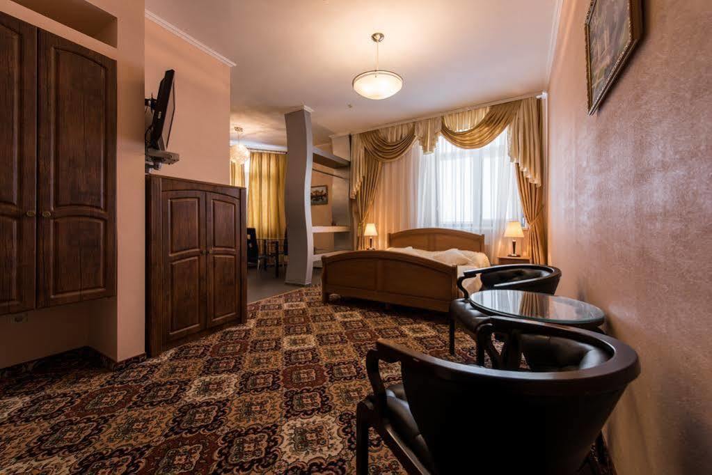 Premium Hotel Chernivtsi Εξωτερικό φωτογραφία